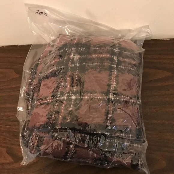 NWT Plus Size Torrid Brown Tunnel Neck Cape Poncho Fashionable - Picture 12 of 13